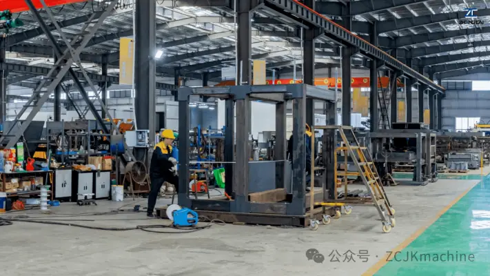 Cena stroja na výrobu blokov a tehál: 5 pascí na náklady, ktorým by sa kupujúci mali vyhnúť